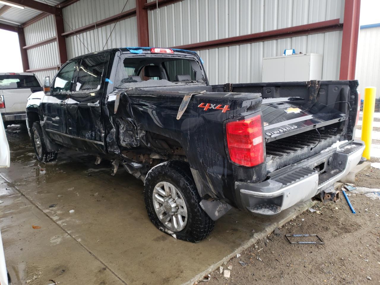 2018 CHEVROLET SILVERADO - Фото 2