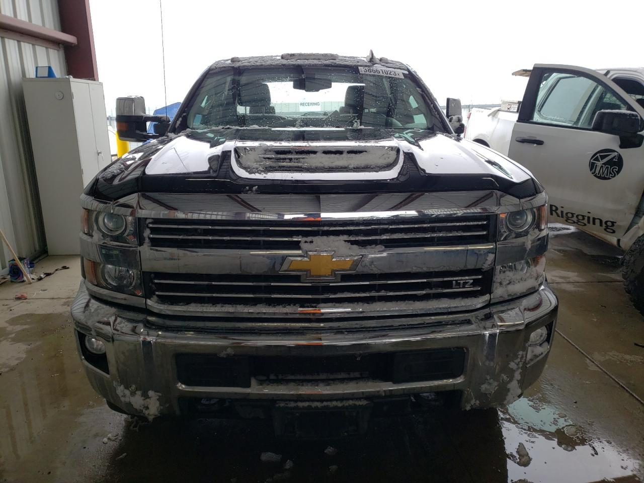 2018 CHEVROLET SILVERADO - Фото 5
