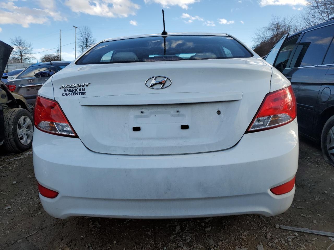 2016 HYUNDAI ACCENT SE - Фото 6
