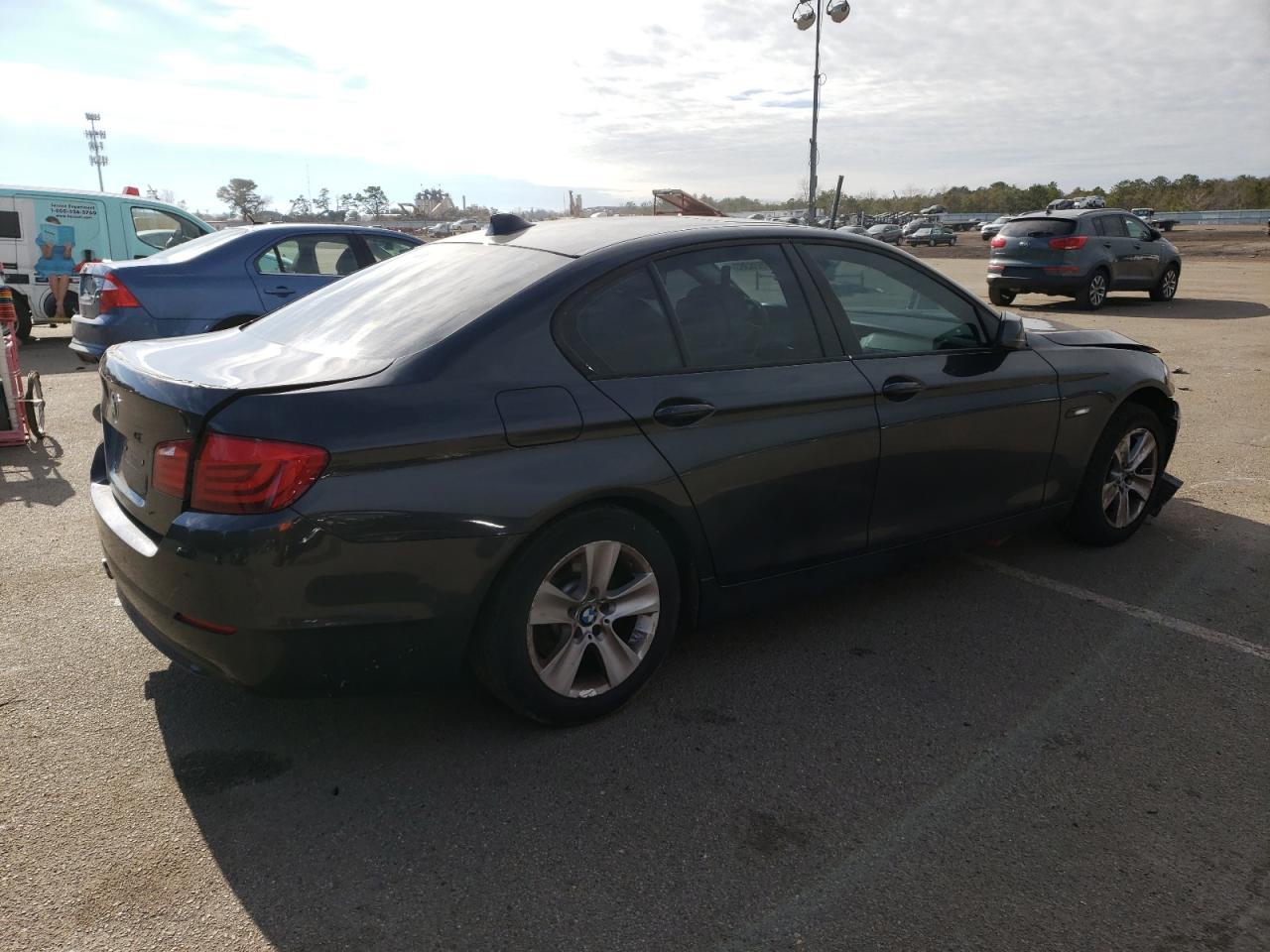 2013 BMW 528 XI - Image 3