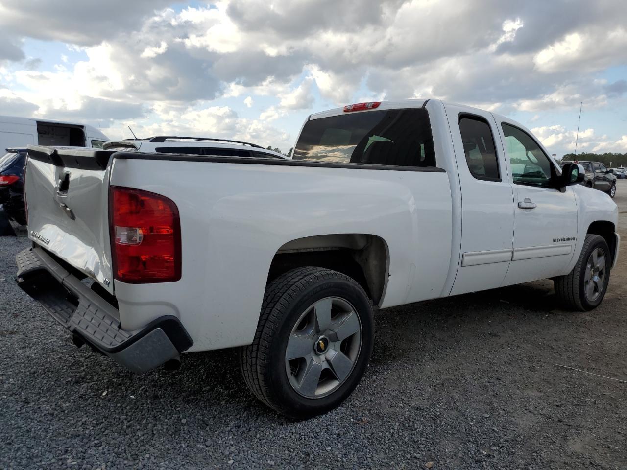 2009 Chevrolet Silverado C1500 Ltz - Фото 3