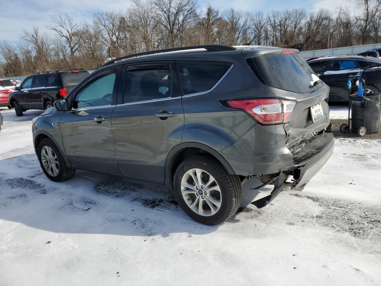 2017 FORD ESCAPE SE - Image 2