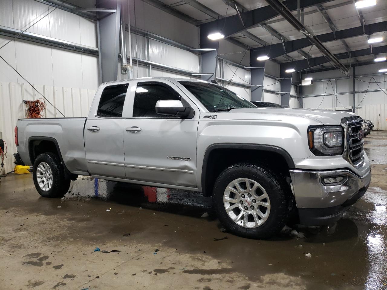 2017 GMC SIERRA K15 - Фото 4
