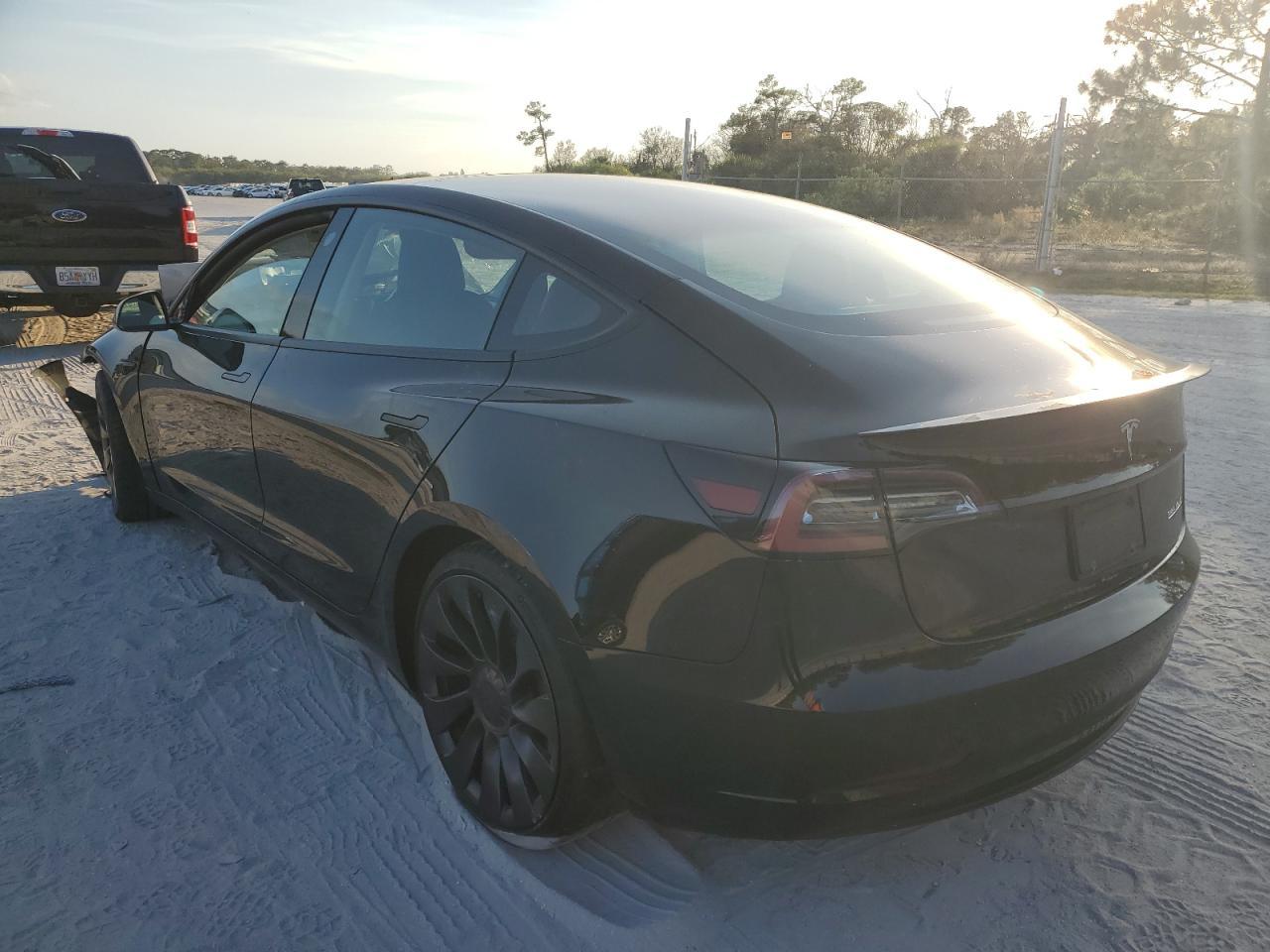 2021 TESLA MODEL 3 - Фото 2