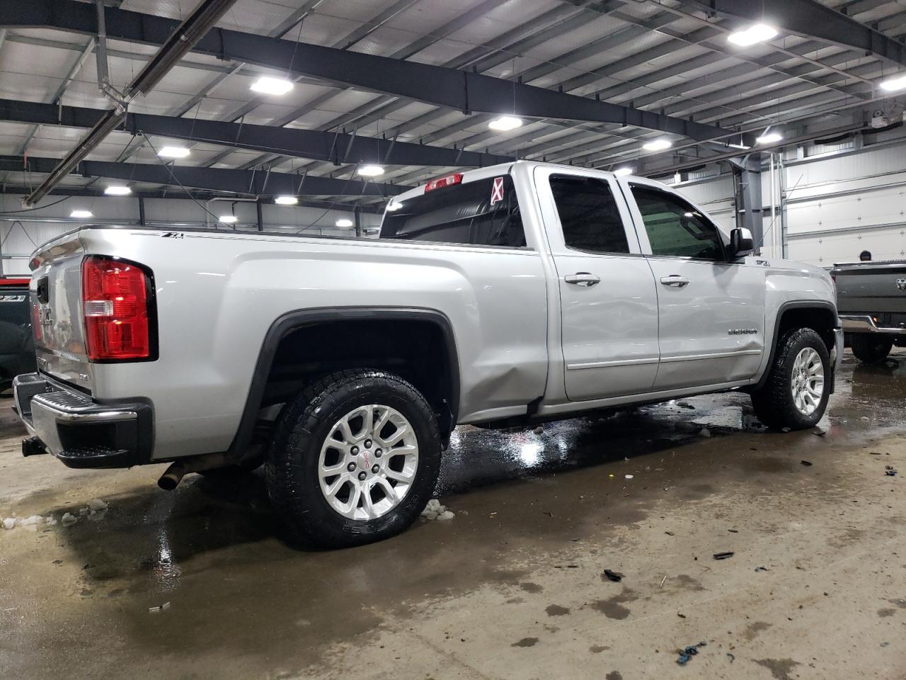 2017 GMC SIERRA K15 - Фото 3