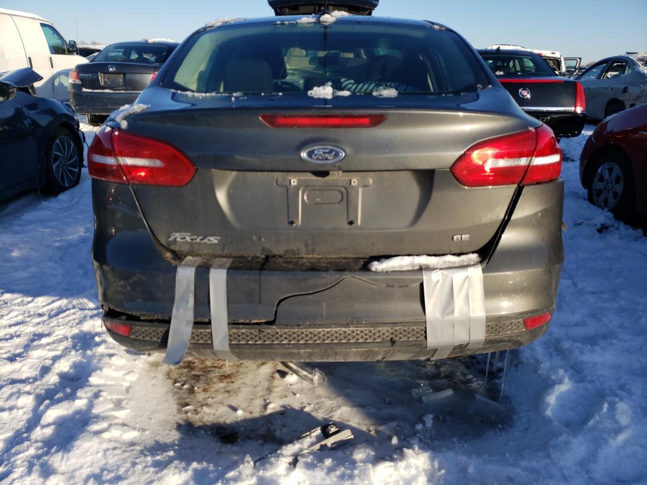 2017 Ford Focus Se - Фото 6