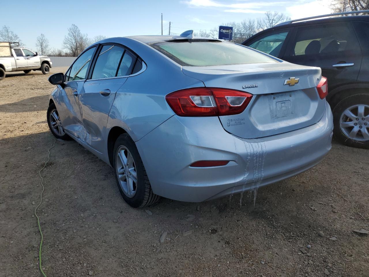 2017 Chevrolet Cruze Lt - Фото 2