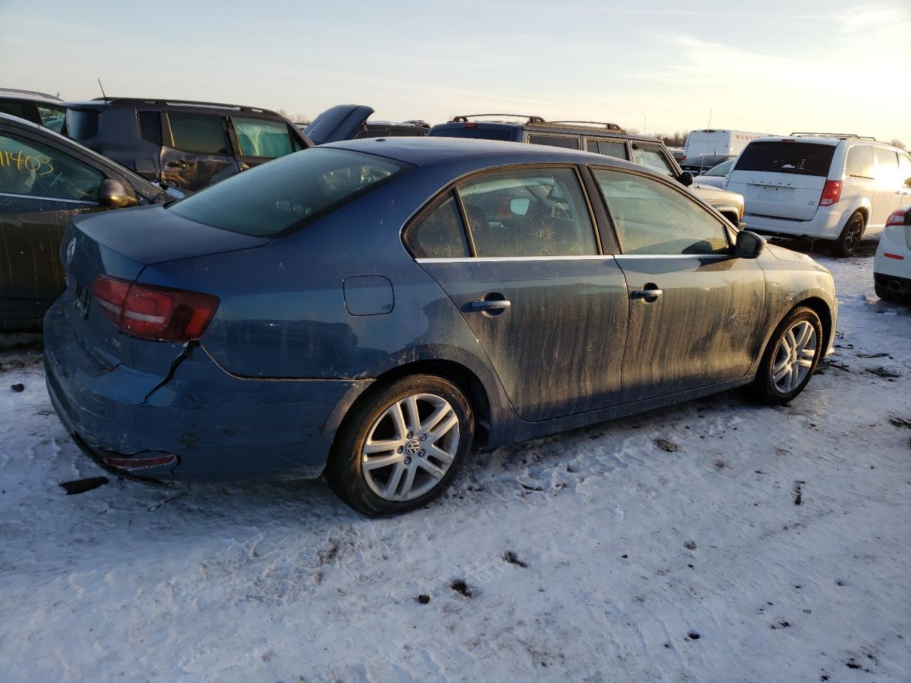 2017 VOLKSWAGEN JETTA S - Фото 3