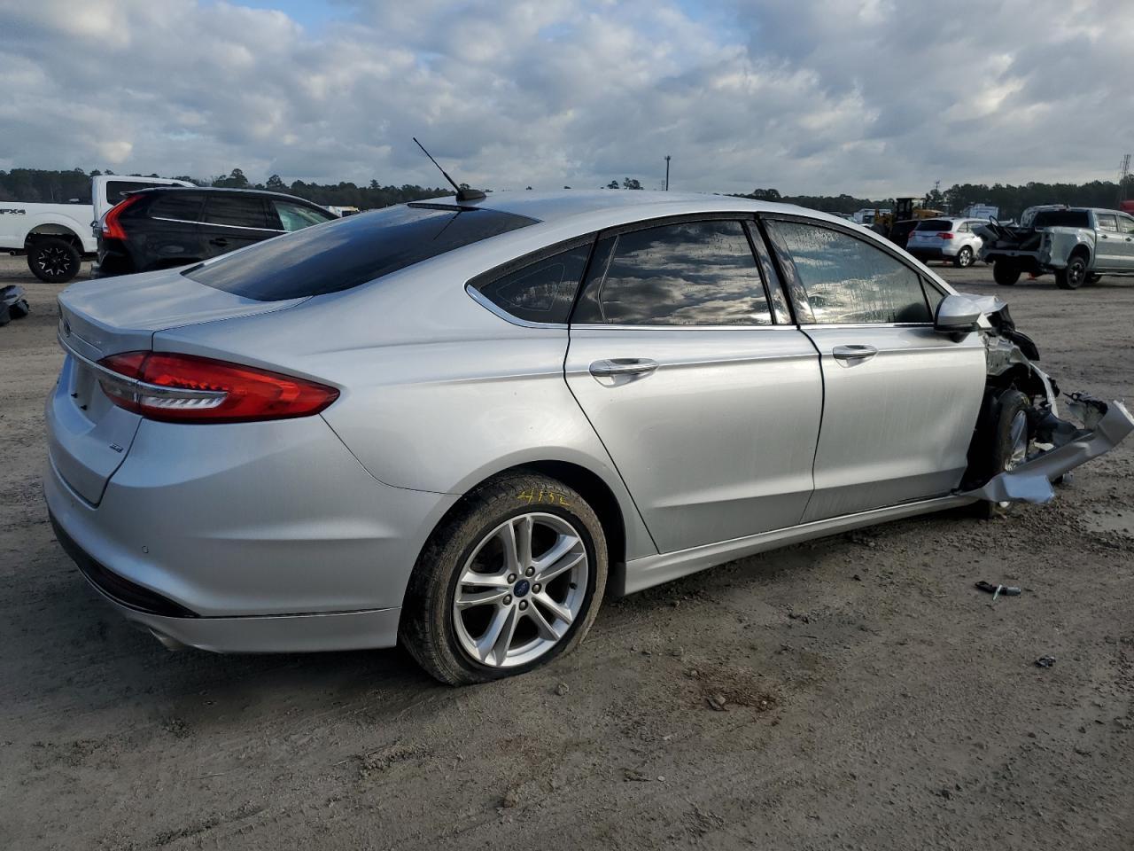 2018 Ford Fusion Se - Image 3