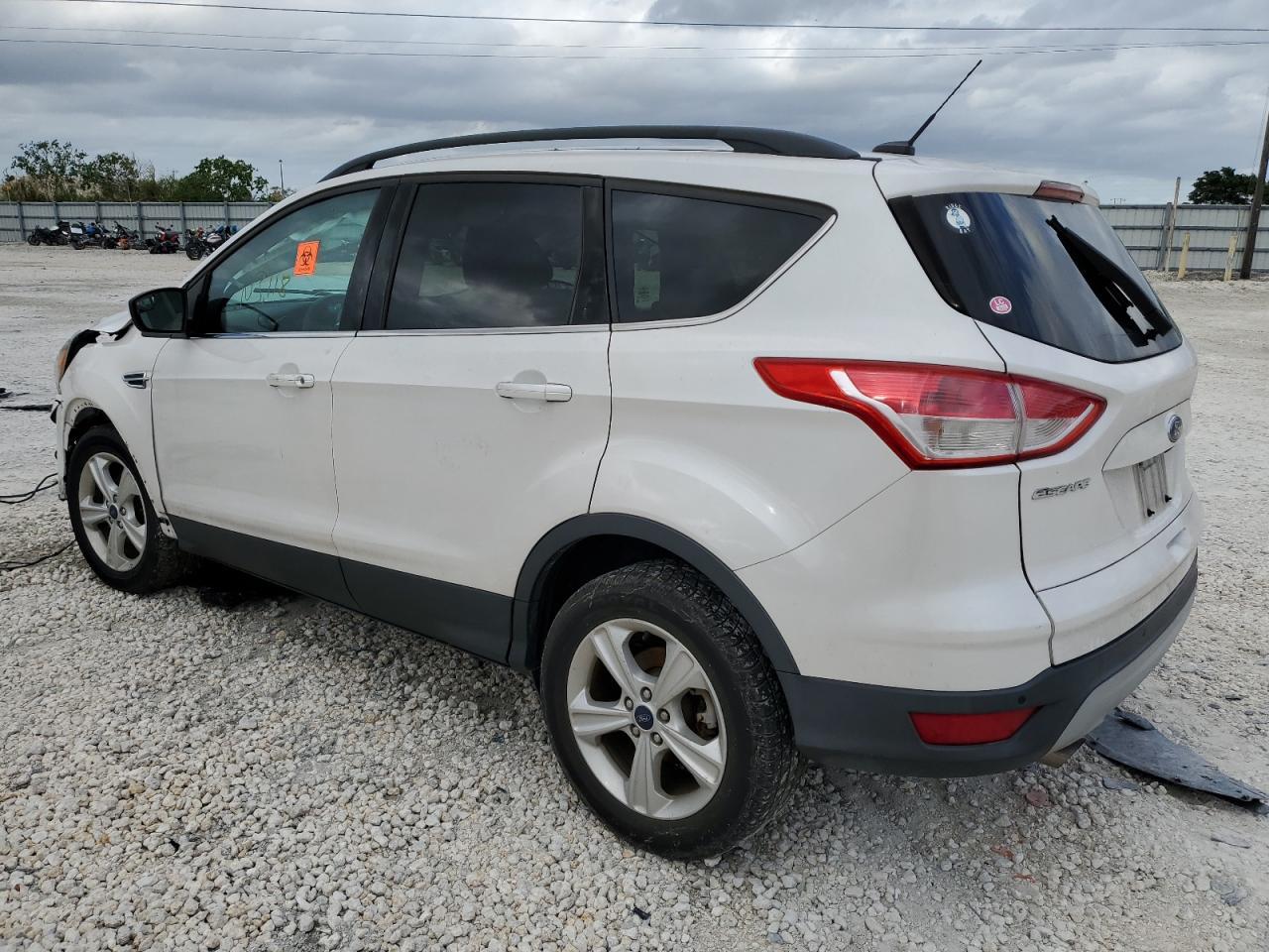 2016 Ford Escape Se - Фото 2