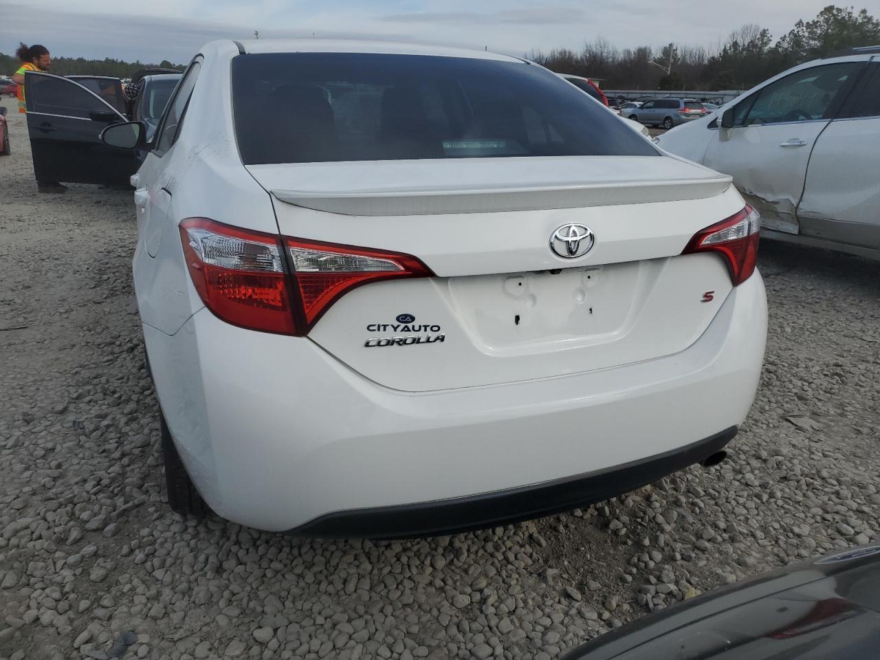 2014 Toyota Corolla L - Фото 6