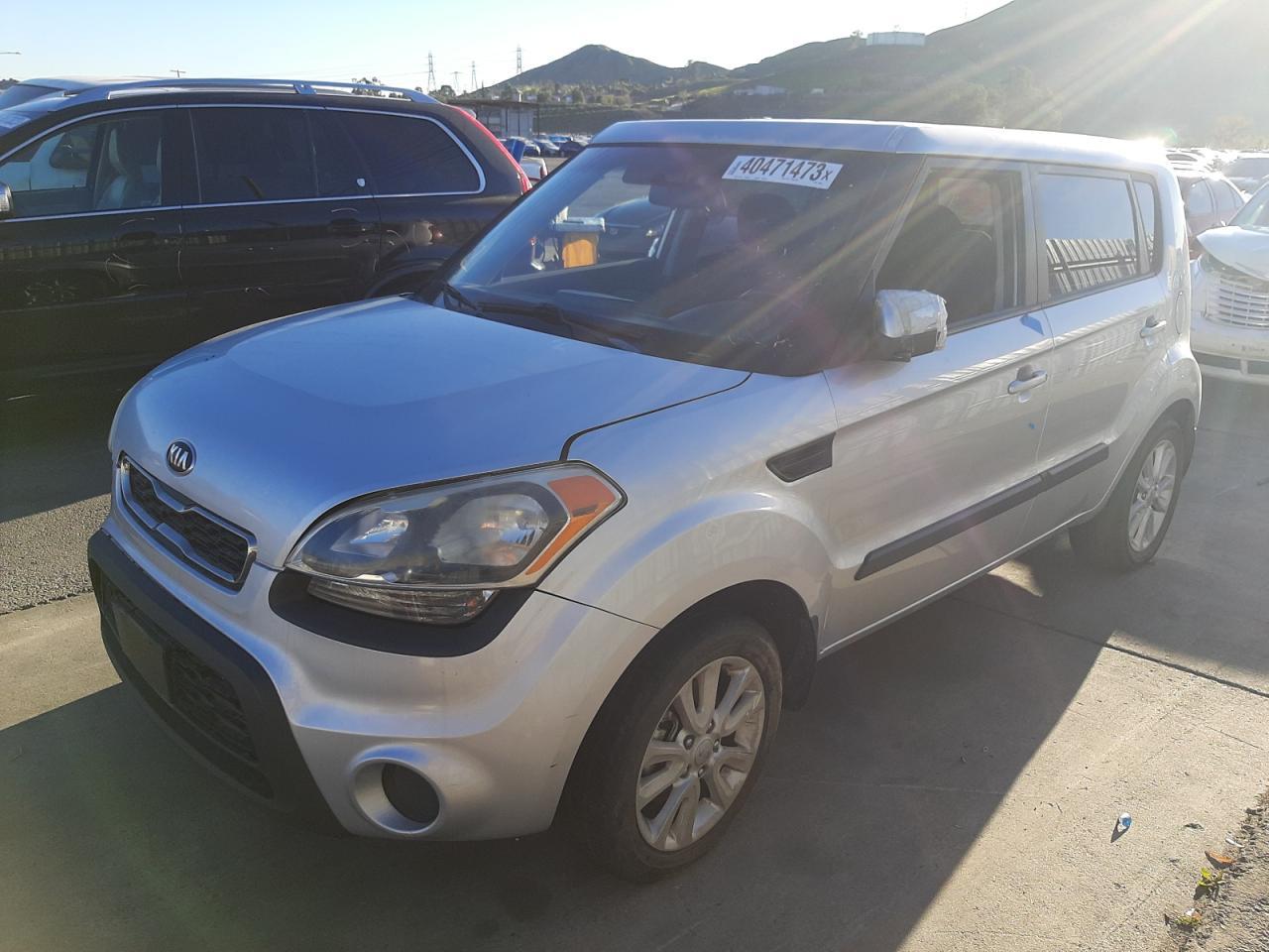 2013 KIA SOUL +