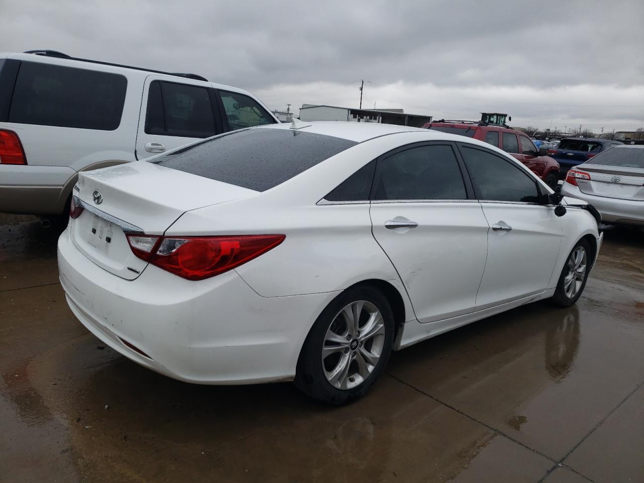 2013 HYUNDAI SONATA SE - Image 3