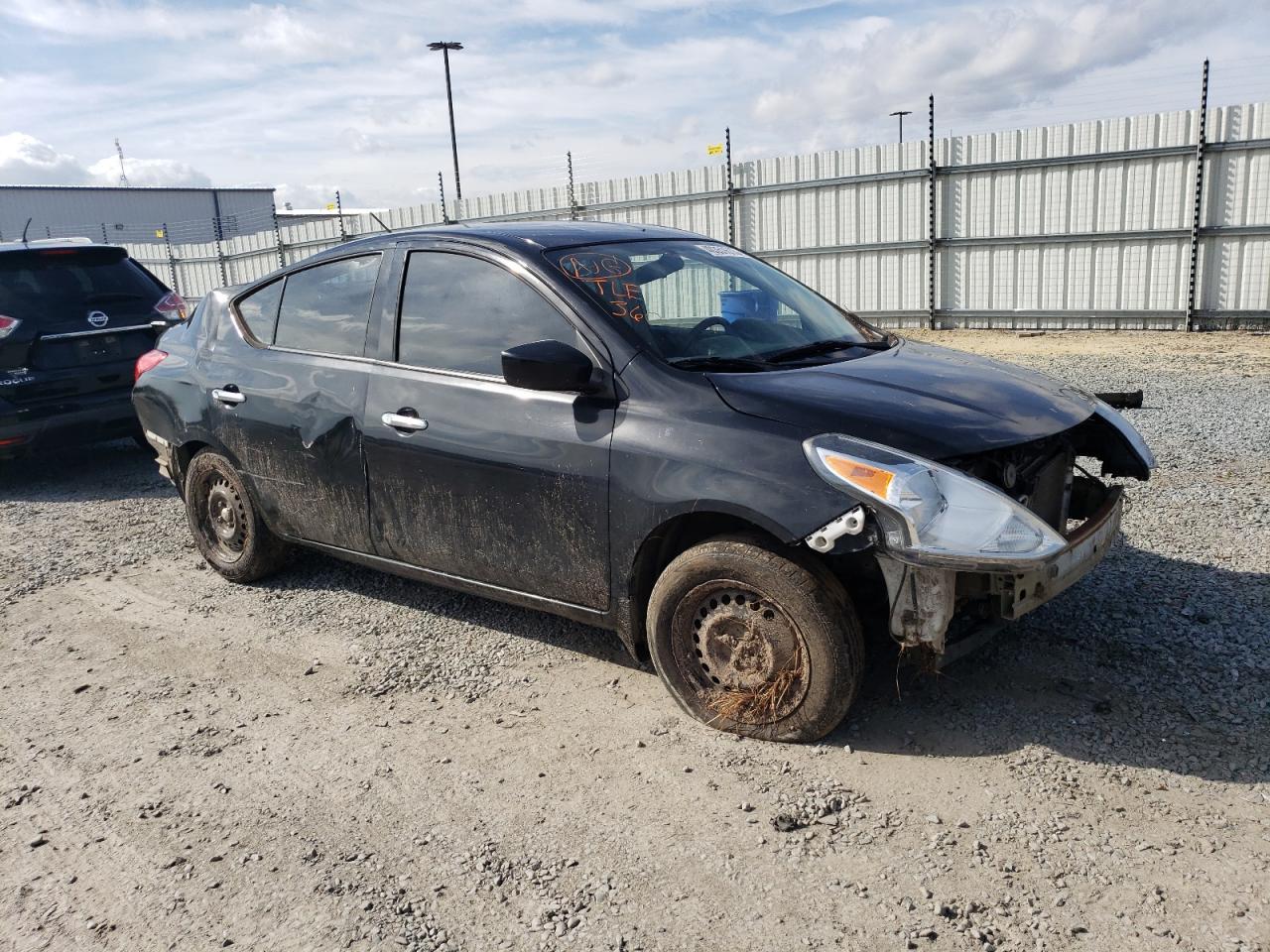 2016 NISSAN VERSA S - Image 4