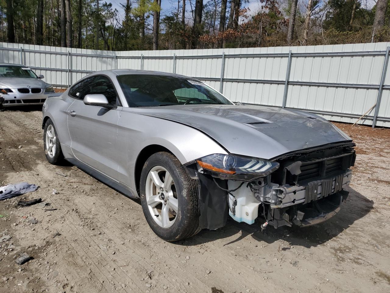 2018 FORD MUSTANG - Фото 4