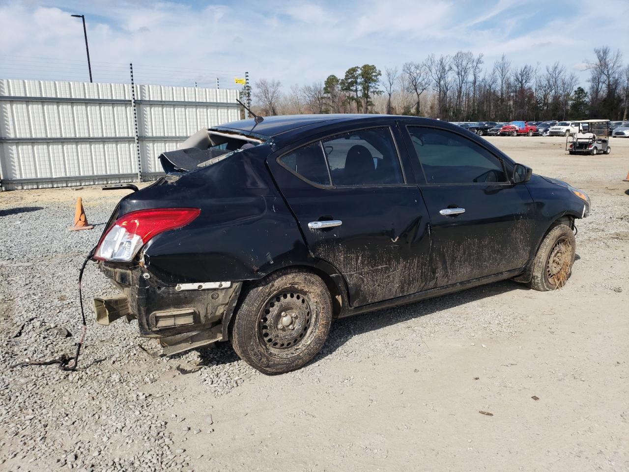 2016 NISSAN VERSA S - Image 3