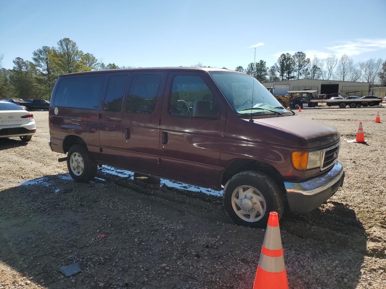 2006 Ford Econoline E350 Super Duty Wagon - Фото 4