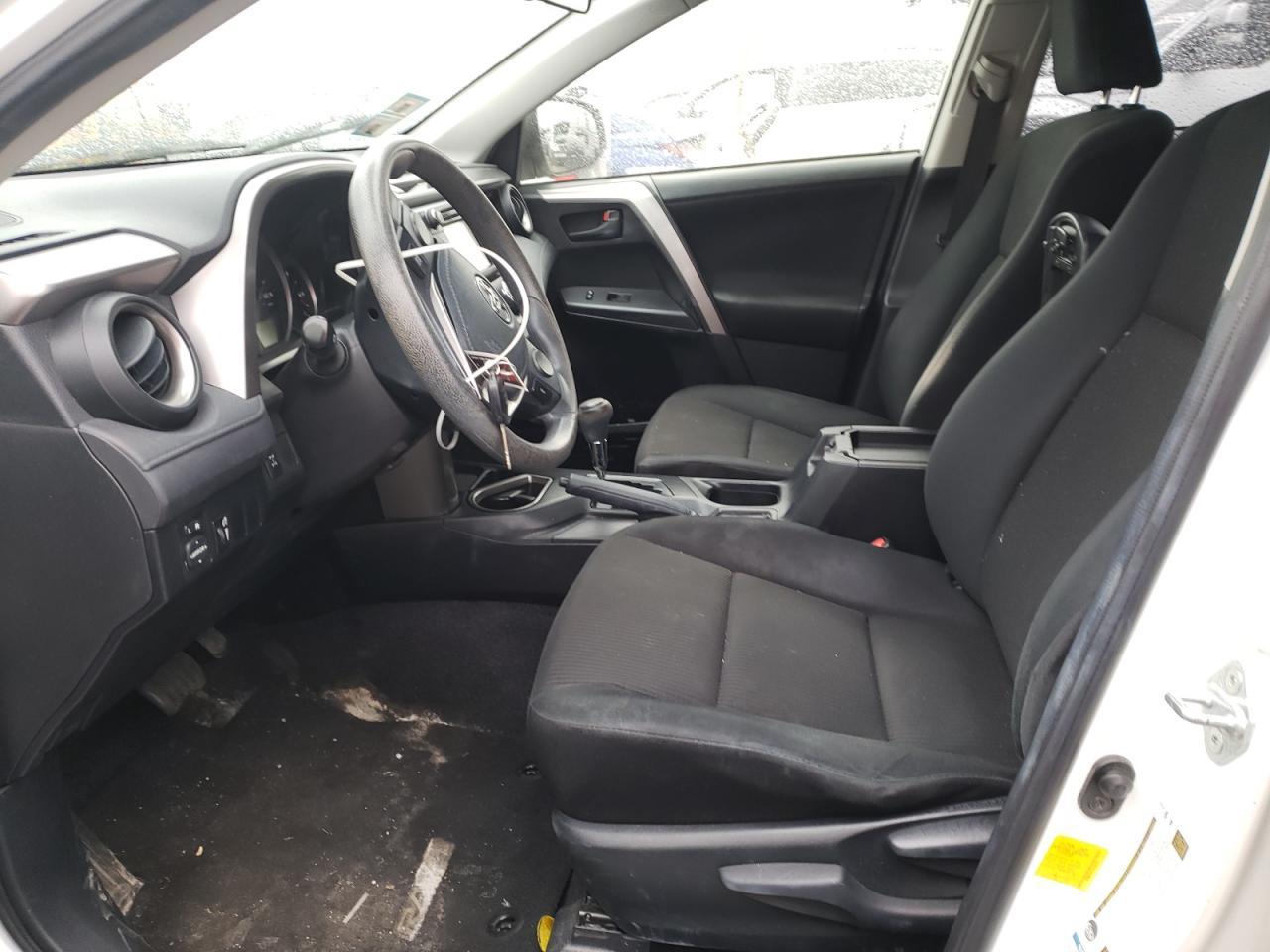 2016 TOYOTA RAV4 LE - Фото 7