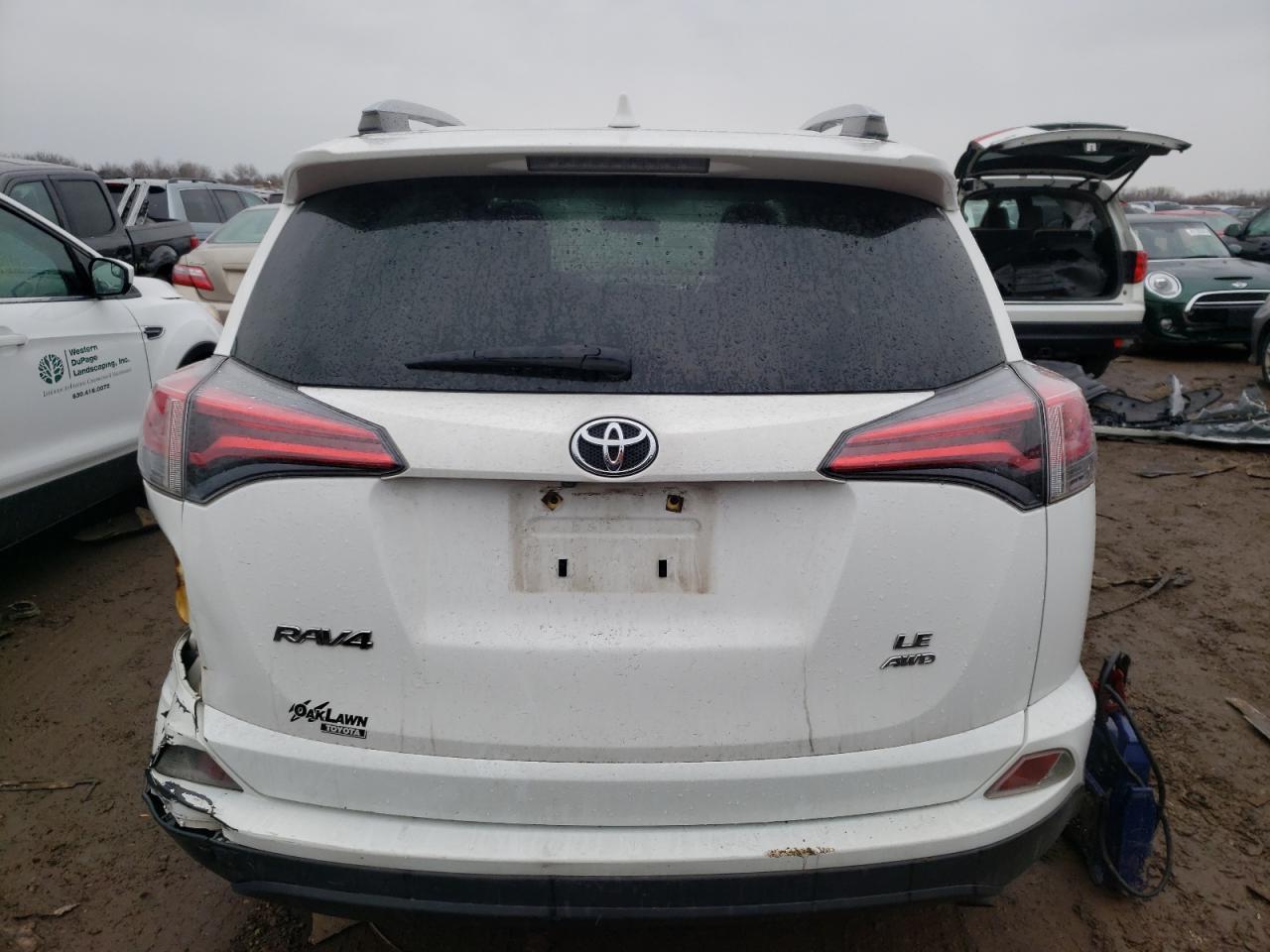 2016 TOYOTA RAV4 LE - Фото 6