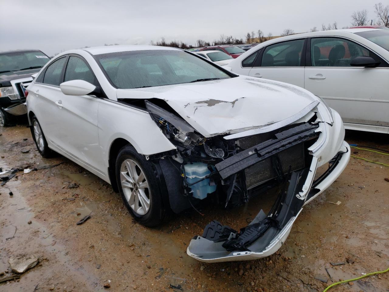 2013 HYUNDAI SONATA GLS - Image 4