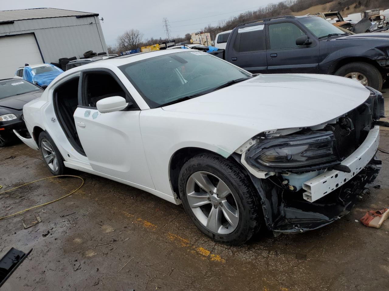 2017 Dodge Charger Sxt - Фото 4