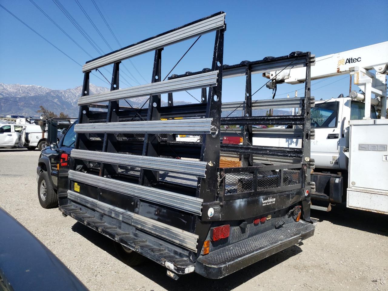 2005 Chevrolet Silverado C2500 Heavy Duty - Фото 2