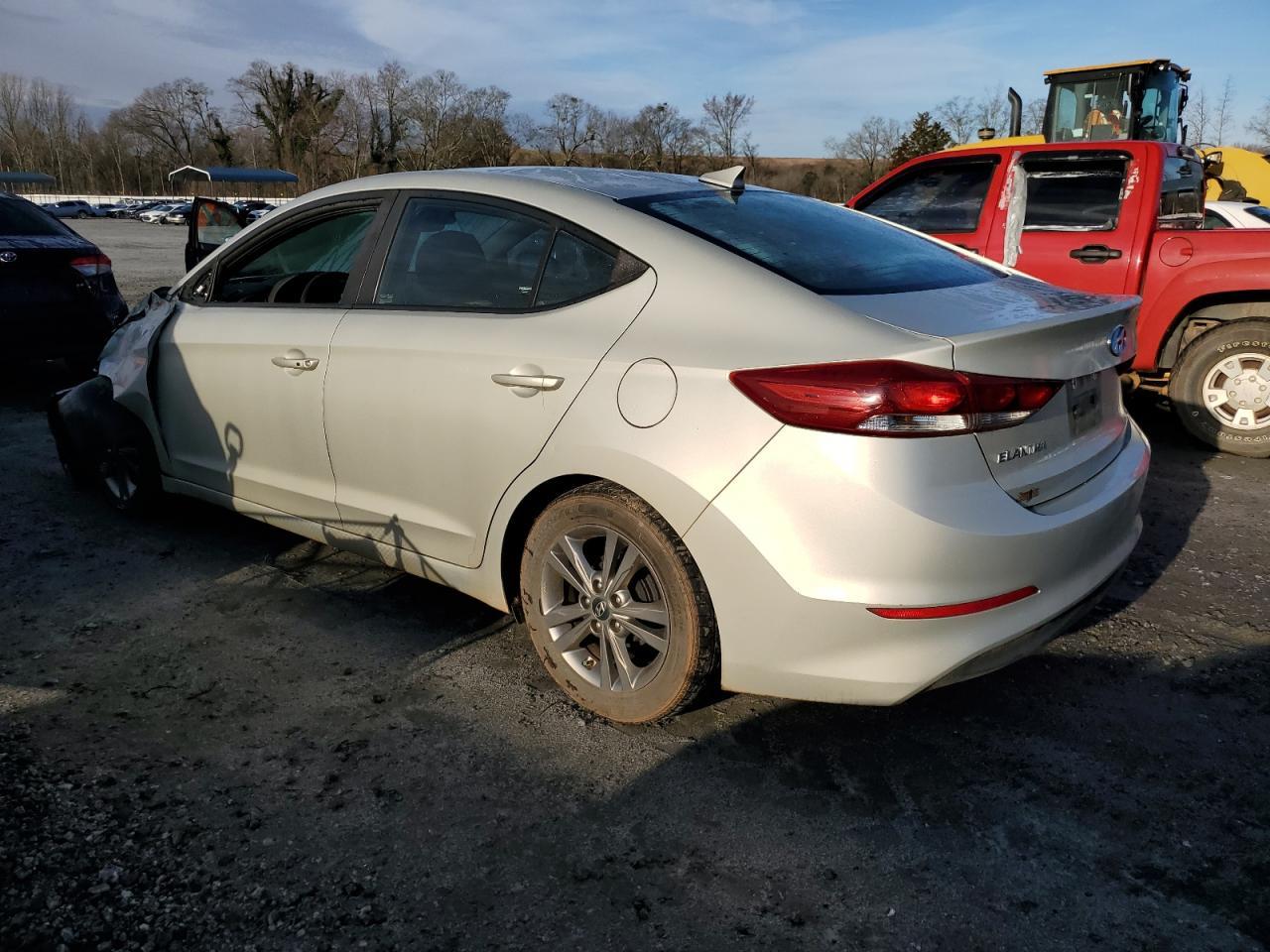 2017 HYUNDAI ELANTRA SE - Image 2