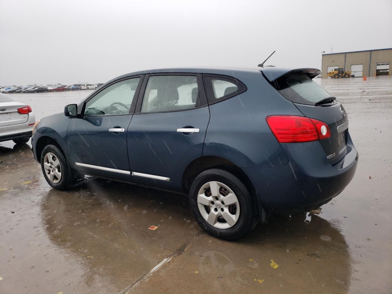 2013 Nissan Rogue S - Фото 2