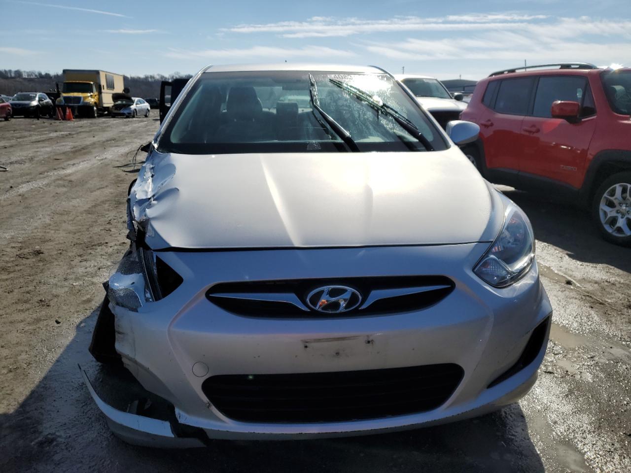 2014 HYUNDAI ACCENT GLS - Фото 5