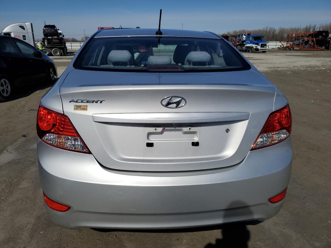 2014 HYUNDAI ACCENT GLS - Фото 6