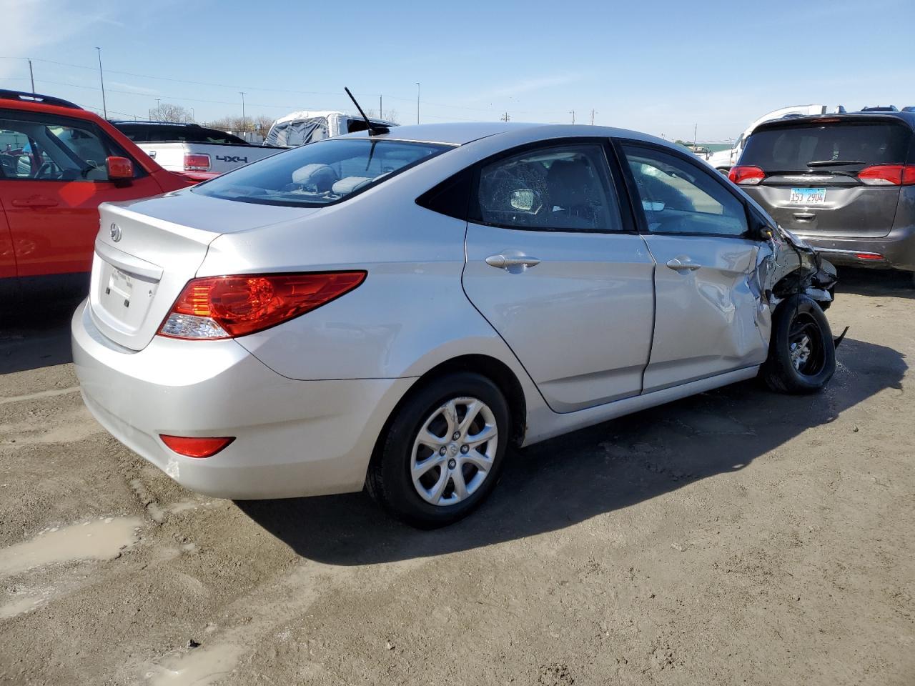 2014 HYUNDAI ACCENT GLS - Фото 3