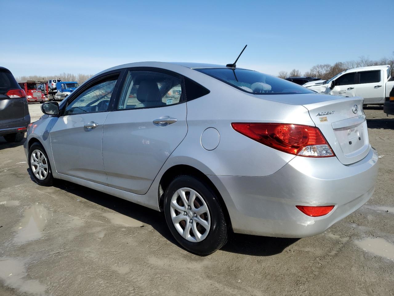 2014 HYUNDAI ACCENT GLS - Фото 2