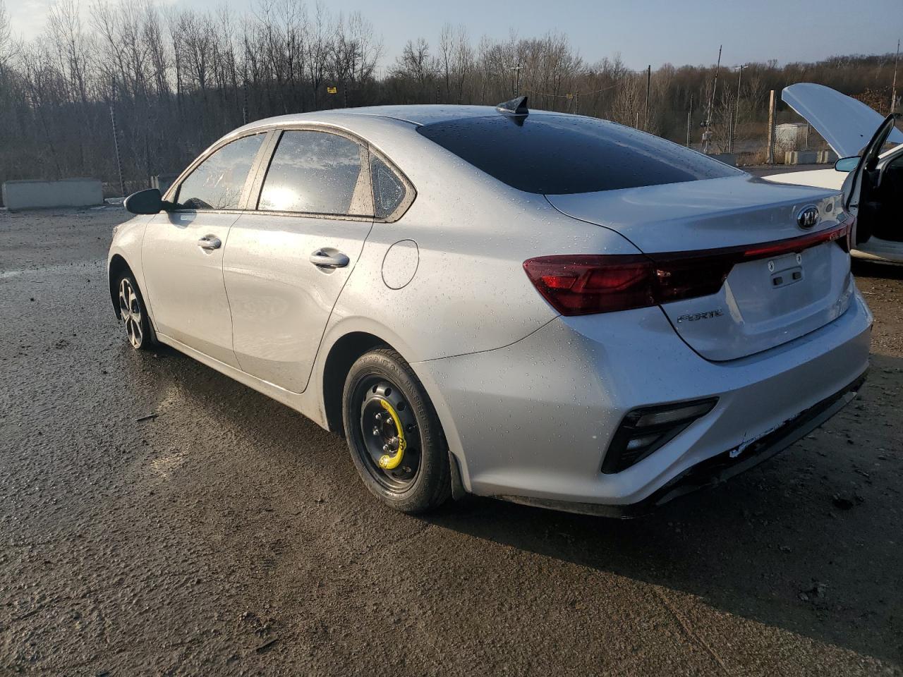 2021 Kia Forte Fe - Image 2