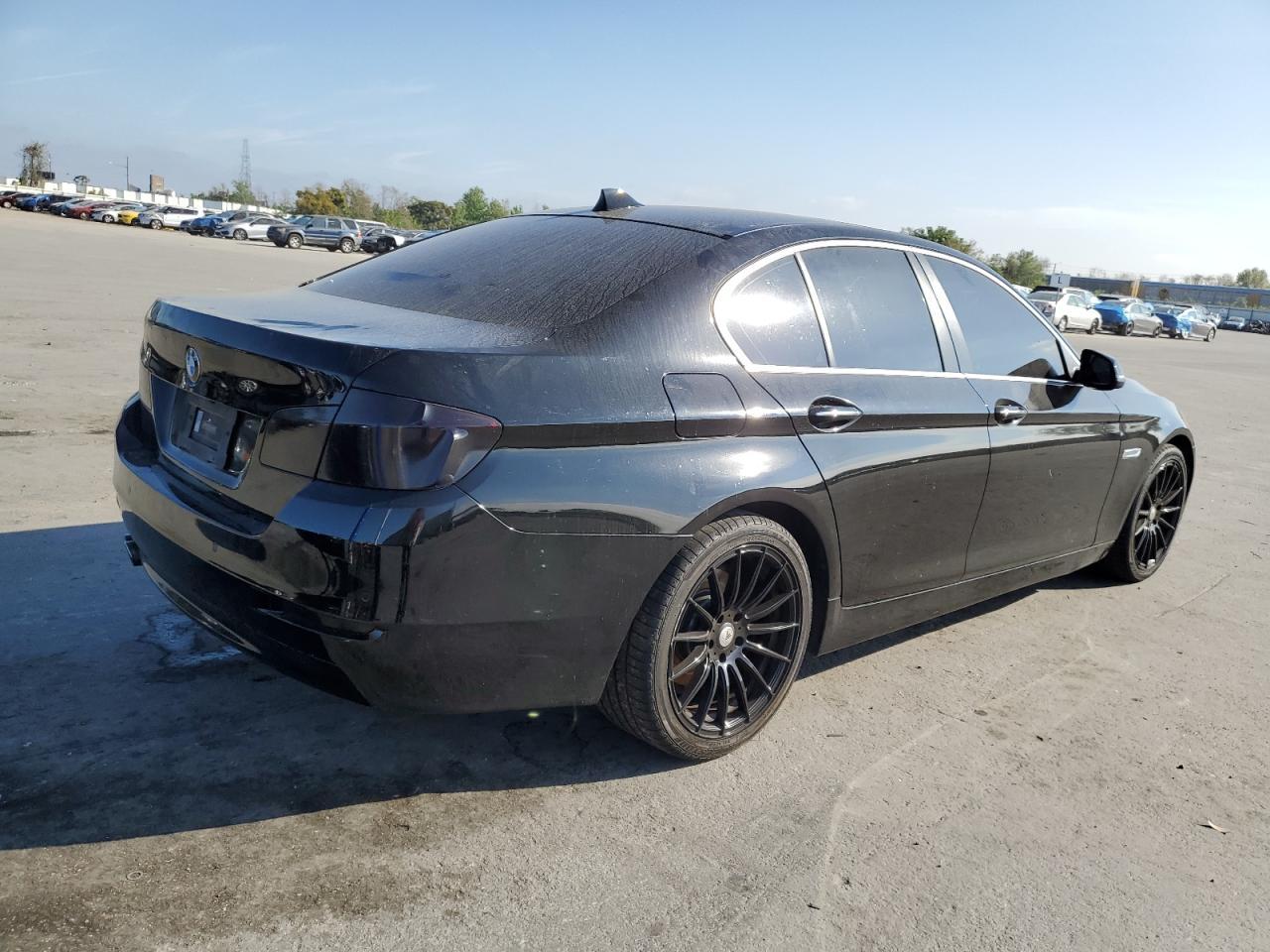 2015 BMW 528 I - Фото 3