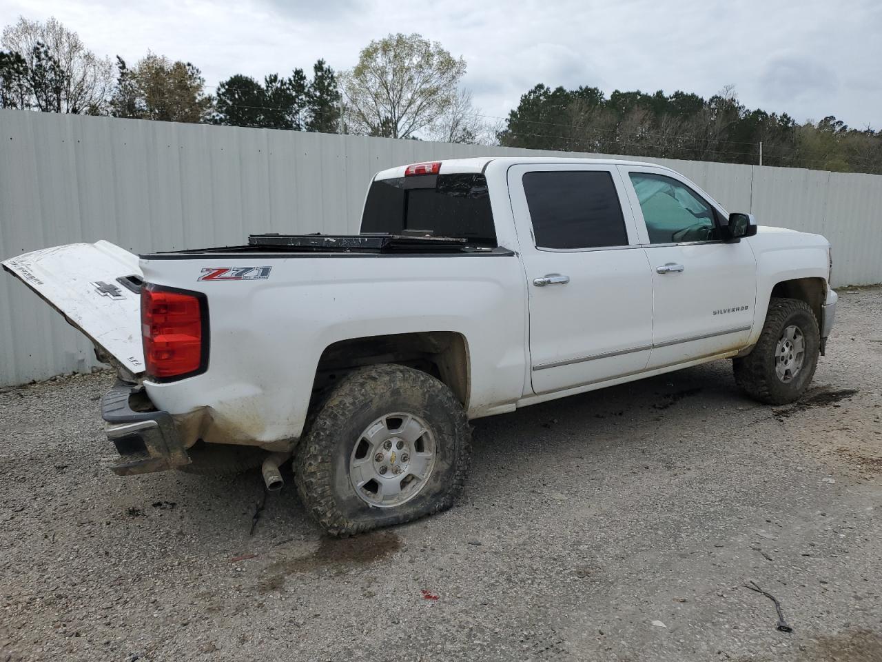 2015 CHEVROLET SILVERADO - Image 3
