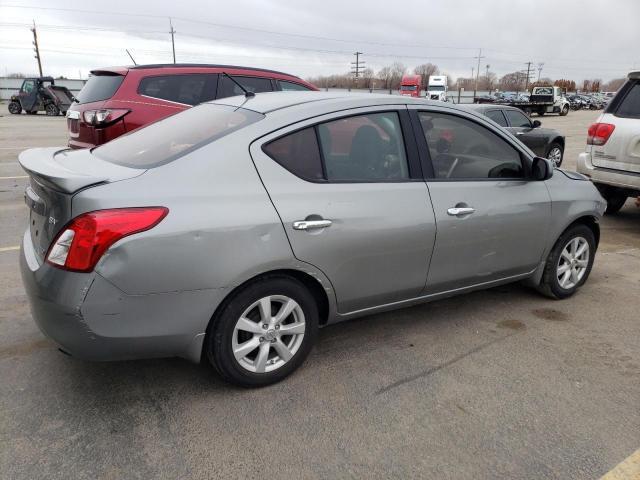 2014 Nissan Versa S - Фото 3