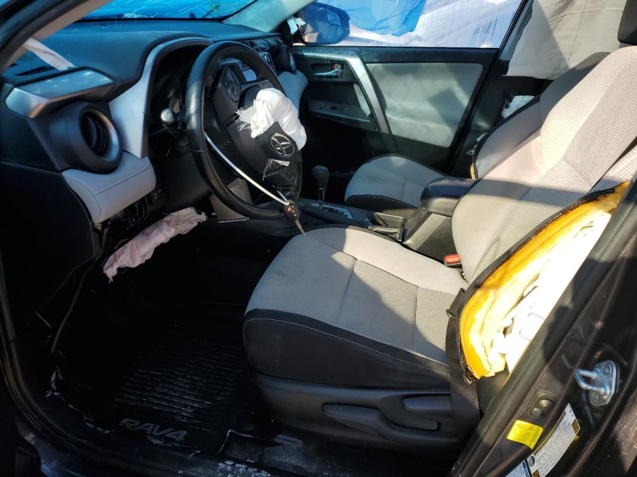 2017 TOYOTA RAV4 XLE - Image 7