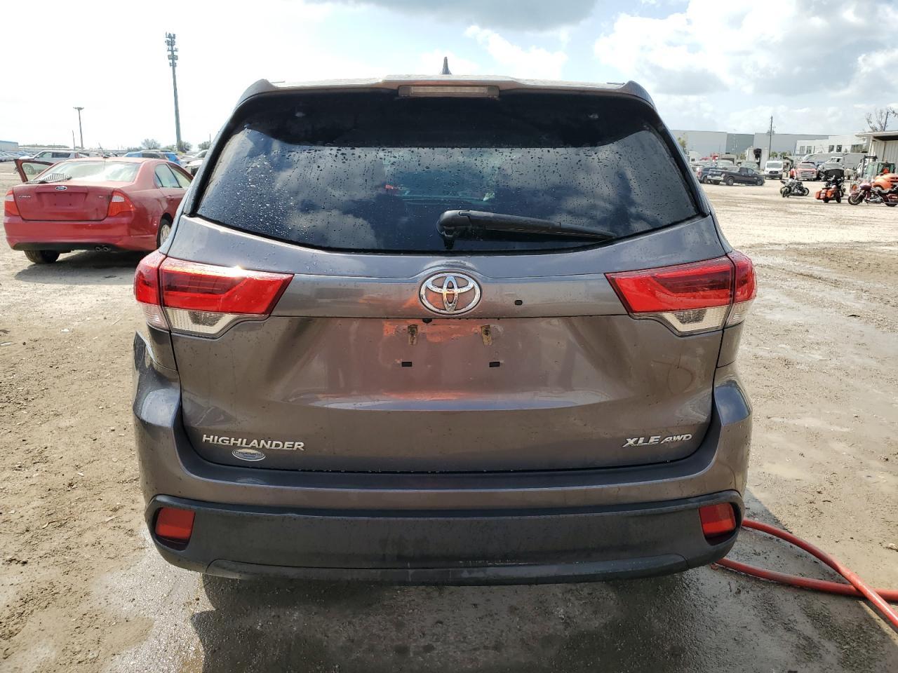 2019 TOYOTA HIGHLANDER - Фото 6