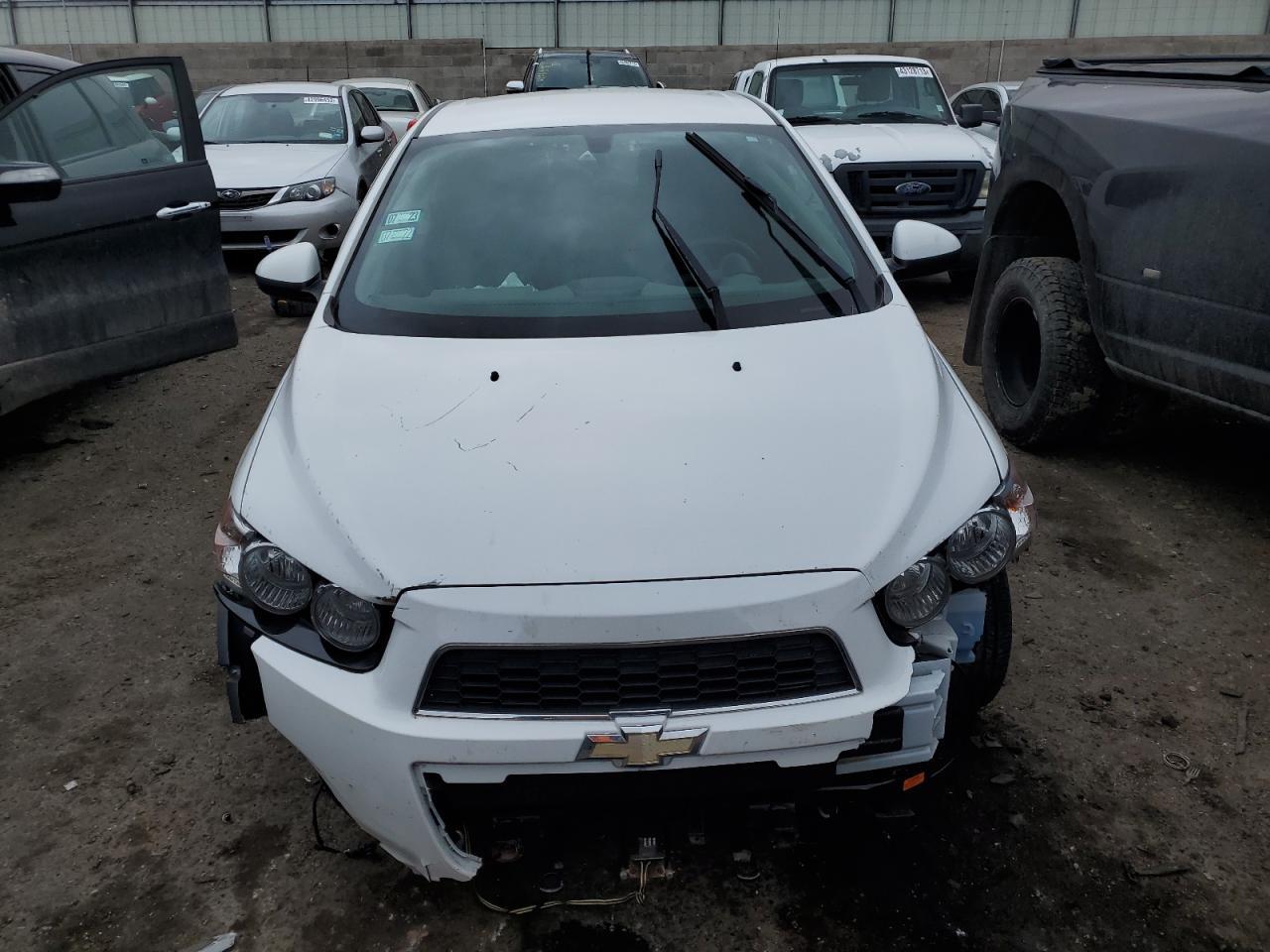 2016 Chevrolet Sonic Lt - Фото 5