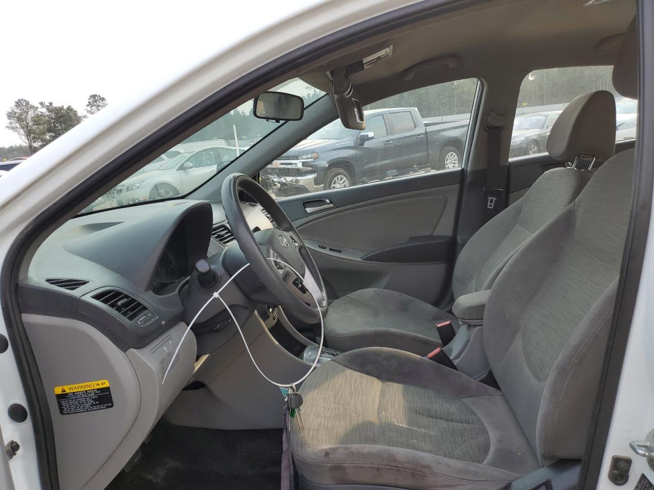 2016 HYUNDAI ACCENT SE - Фото 7