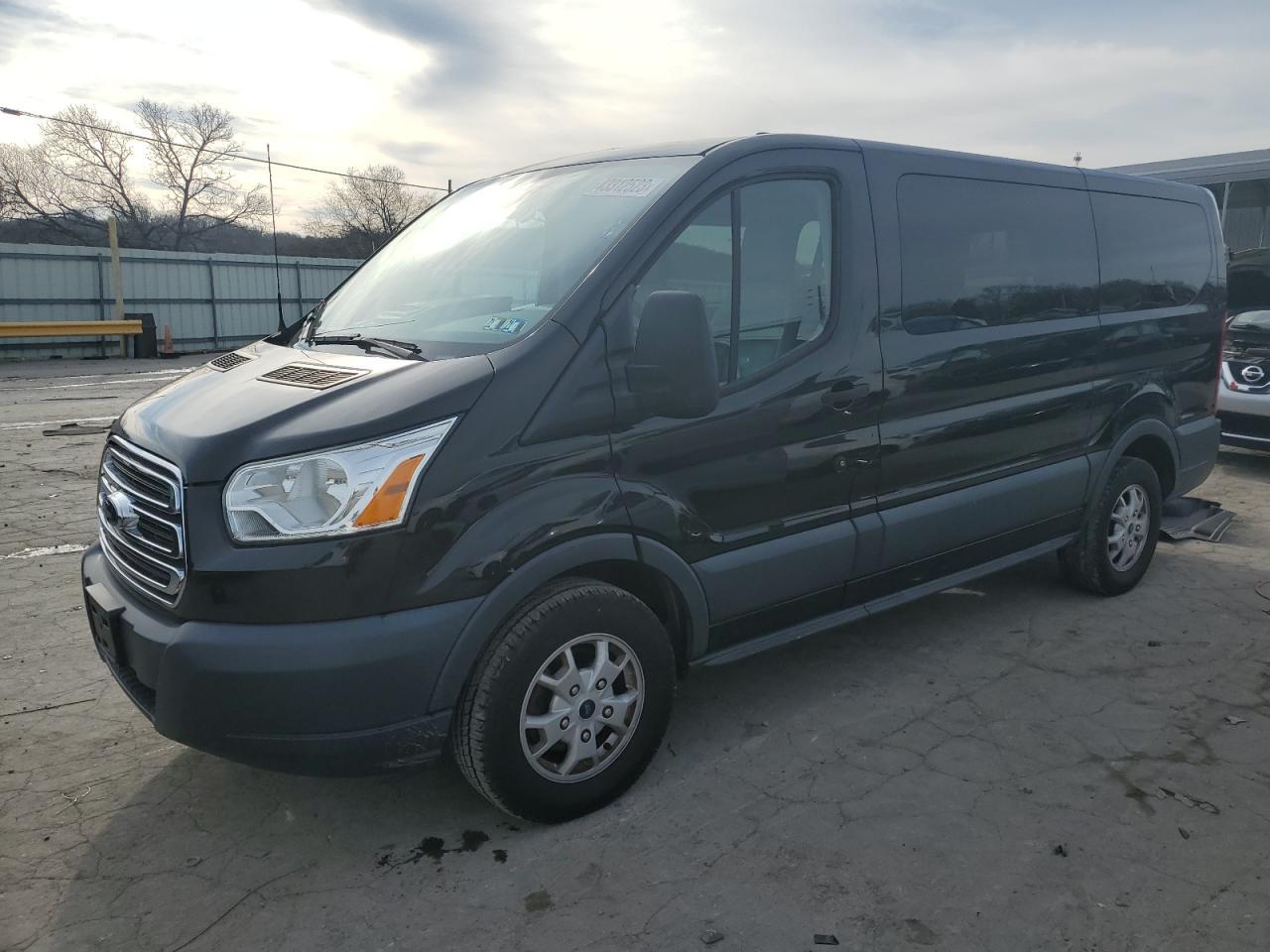 2015 FORD TRANSIT T-