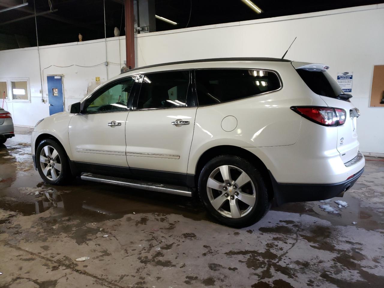 2014 CHEVROLET TRAVERSE - Фото 2