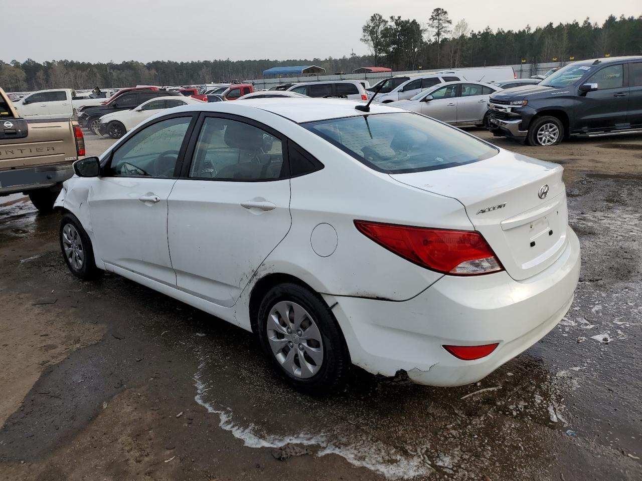 2016 HYUNDAI ACCENT SE - Фото 2