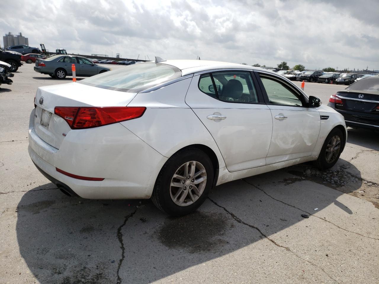 2013 KIA OPTIMA LX - Фото 3