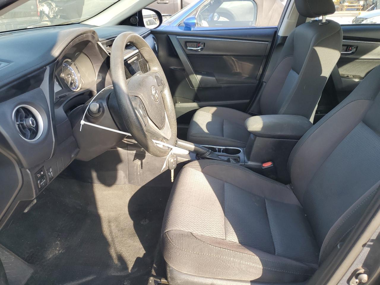 2019 TOYOTA COROLLA L - Фото 7