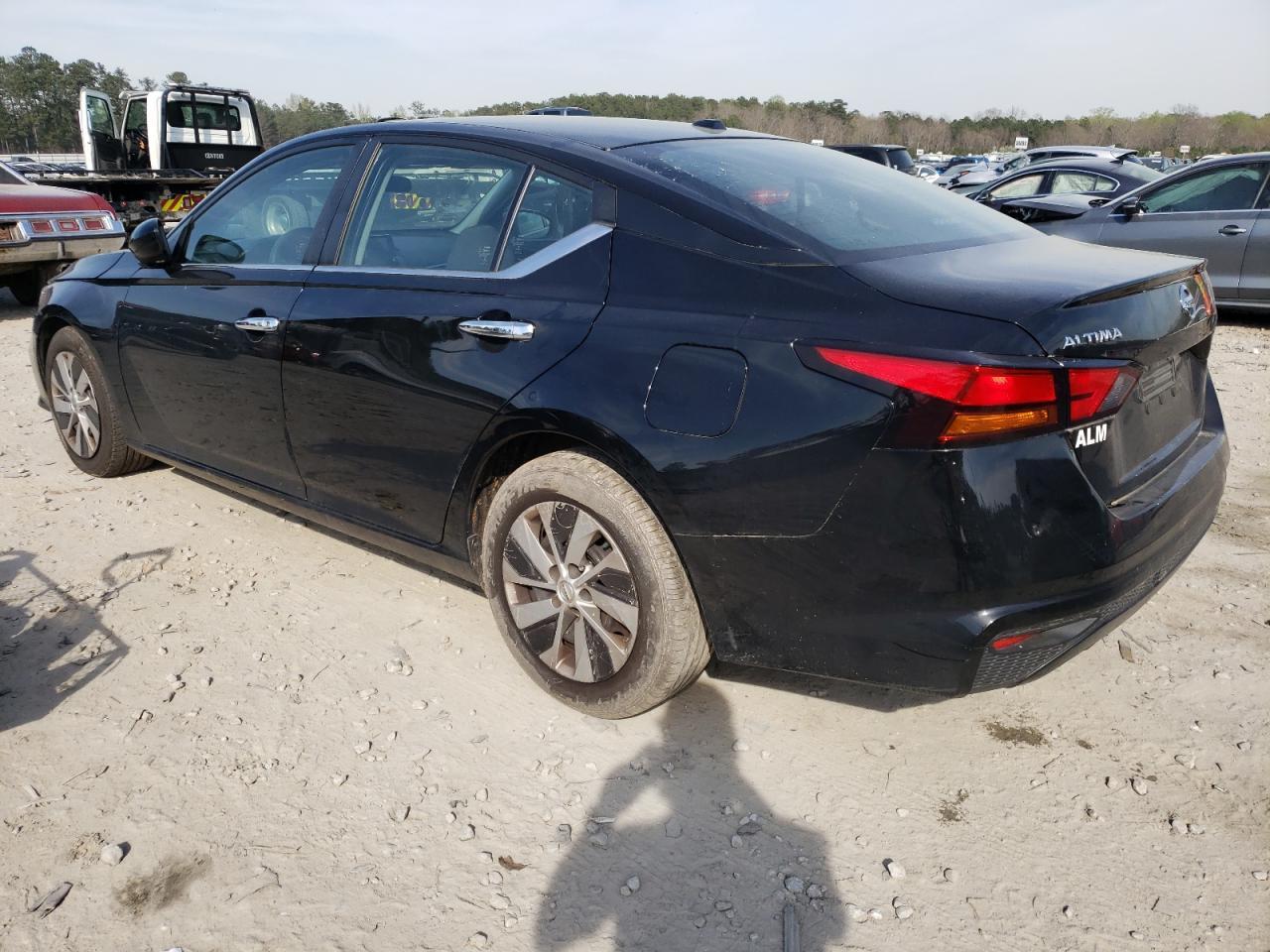 2020 Nissan Altima S - Фото 2