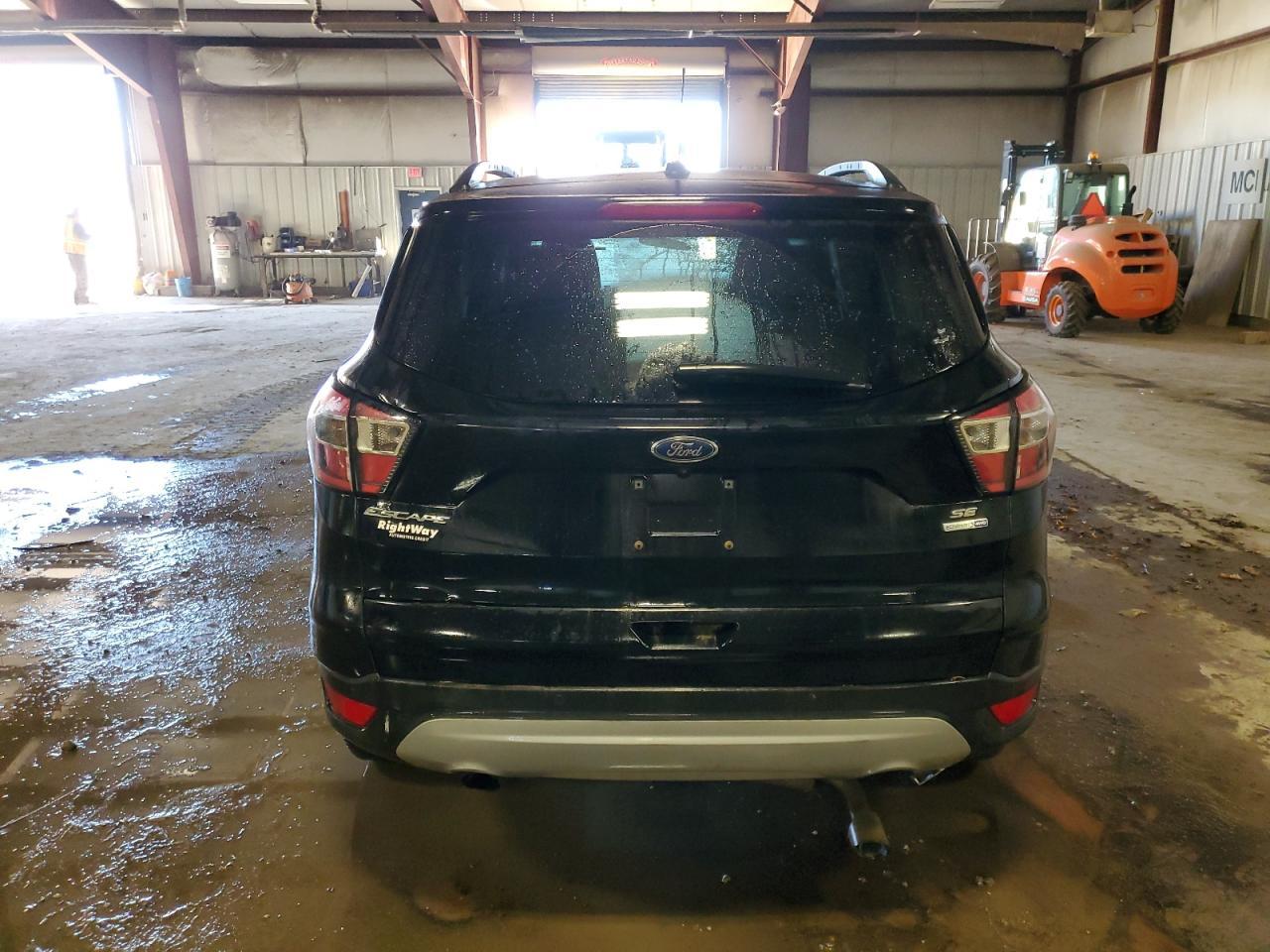 2017 FORD ESCAPE SE - Фото 6