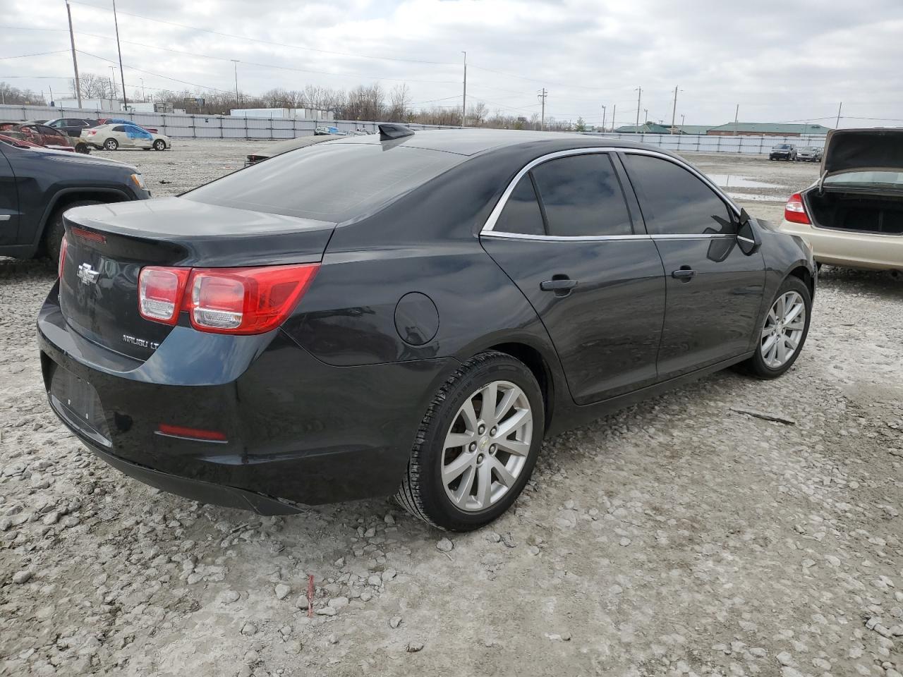 2015 Chevrolet Malibu 2Lt - Image 3