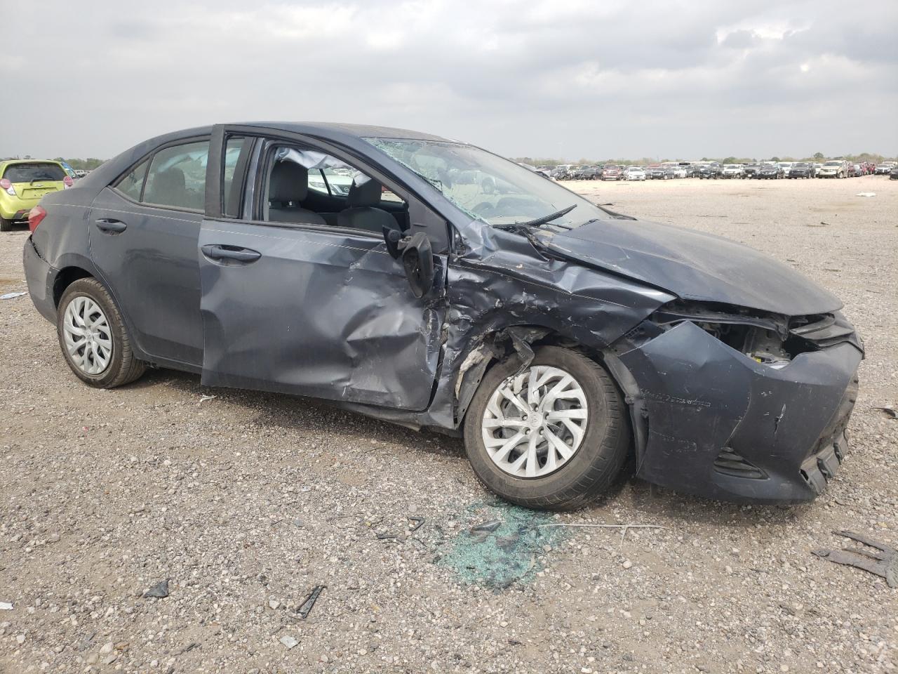 2018 TOYOTA COROLLA L - Image 4