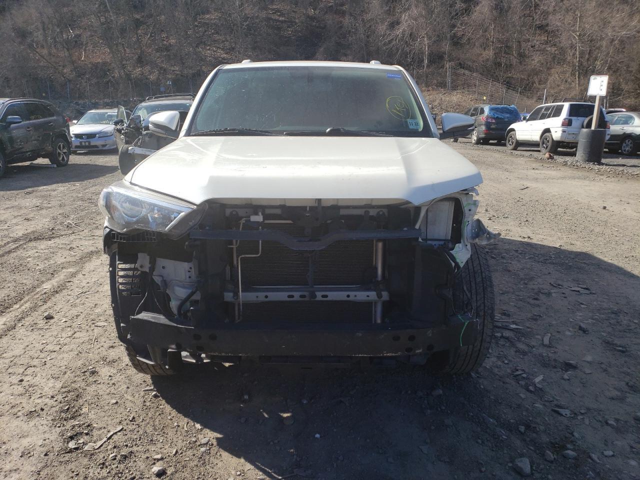 2018 TOYOTA 4RUNNER SR - Image 5